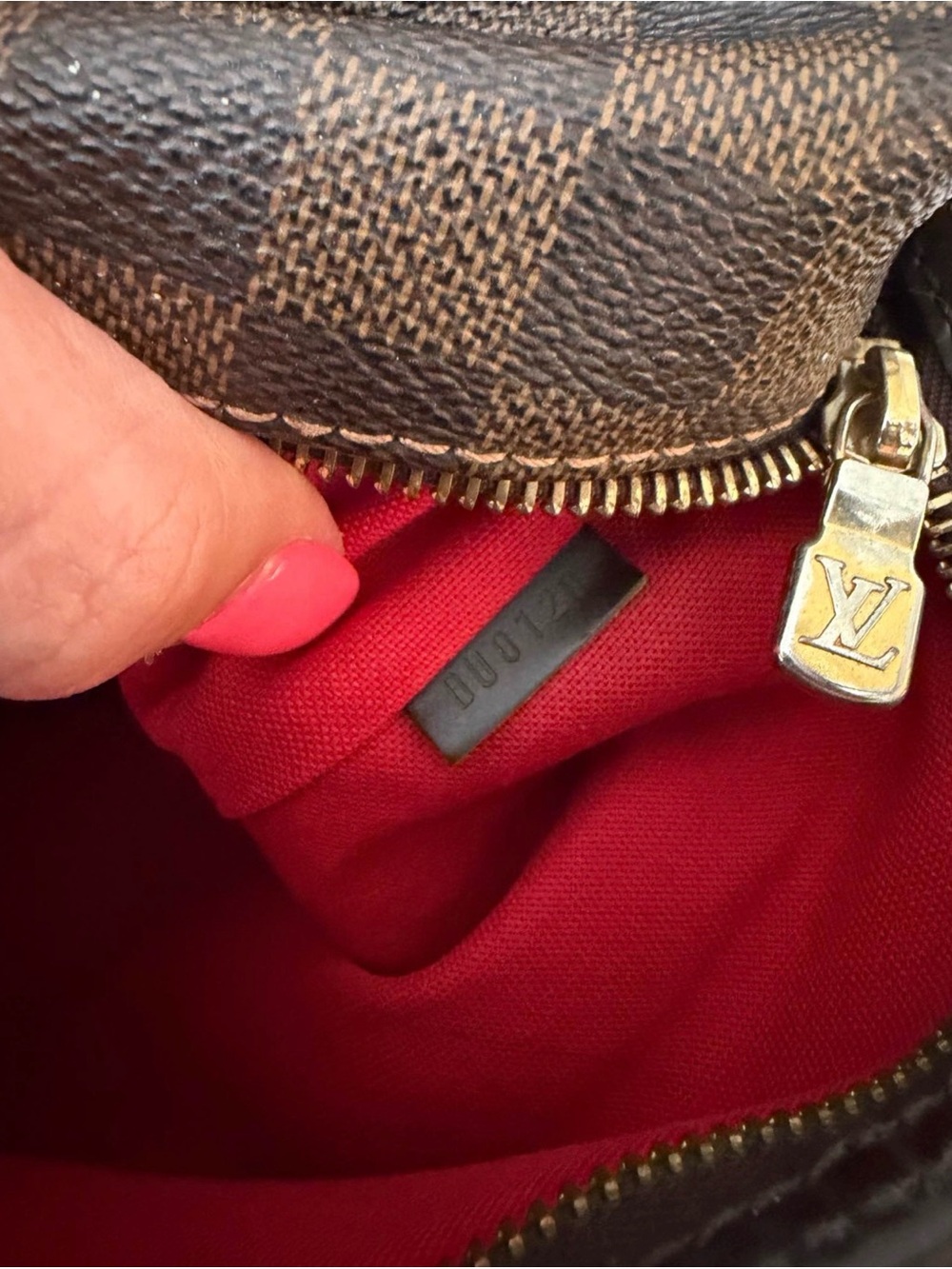 Louis Vuitton Bloomsbury Checker Canvas Crossbody - Picture 6 of 6